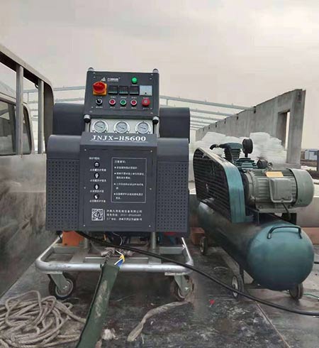聚氨酯噴涂機(jī)種類(圖2) H5600液壓聚氨酯噴涂機(jī)