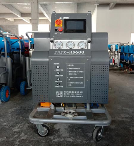 保溫層噴涂機(jī)器(圖3) 液壓H5600聚氨酯發(fā)泡噴涂機(jī)